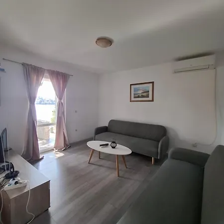 Beach House Holiday home *